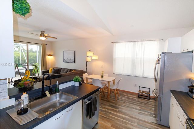 251 NW 151st Avenue, Pembroke Pines, FL 33028