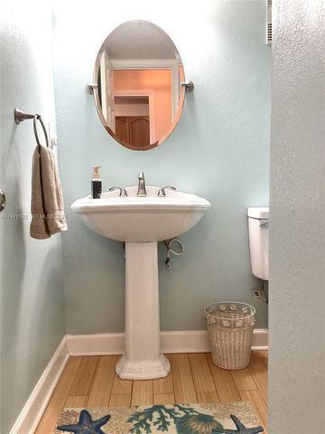 8900 Washington Boulevard PH19, Pembroke Pines, FL 33025