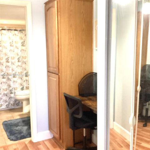 8900 Washington Boulevard PH19, Pembroke Pines, FL 33025