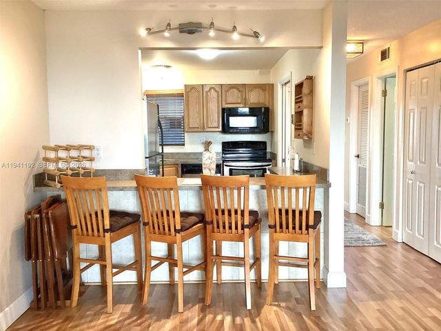 8900 Washington Boulevard PH19, Pembroke Pines, FL 33025