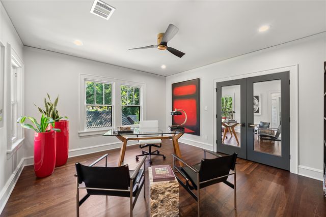 2127 Pembroke Drive, Fort Worth, TX 76110