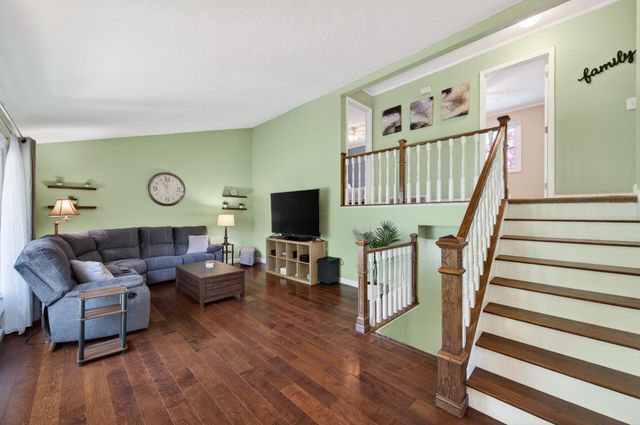 1842 162nd Avenue NE, Ham Lake, MN 55304