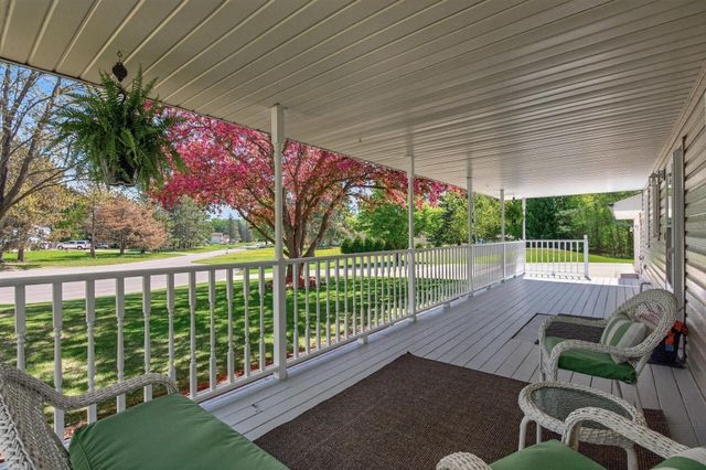 1842 162nd Avenue NE, Ham Lake, MN 55304