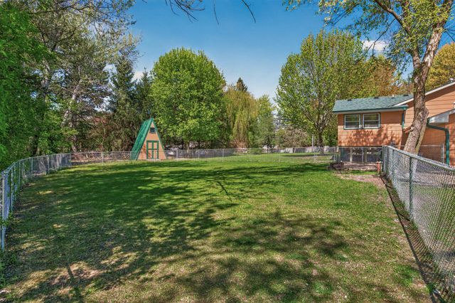 1842 162nd Avenue NE, Ham Lake, MN 55304