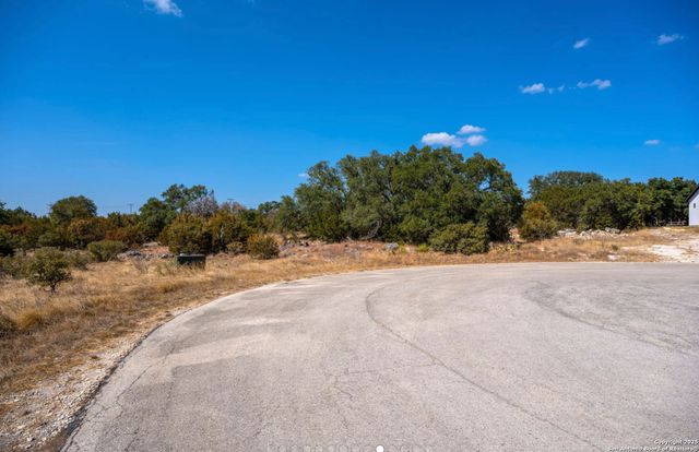 1366 Mystic Shores Blvd, Spring Branch, TX 78070