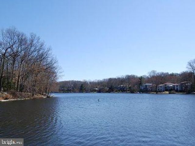 1329 NORTHGATE SQ, Reston, VA 20190