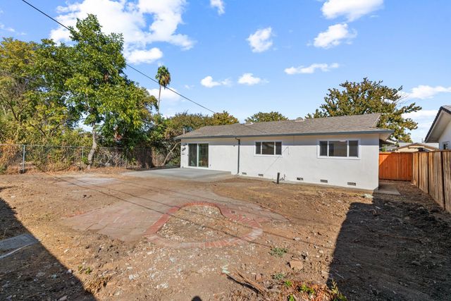 7428 Troon Way, Sacramento, CA 95822