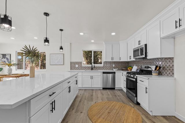 7428 Troon Way, Sacramento, CA 95822