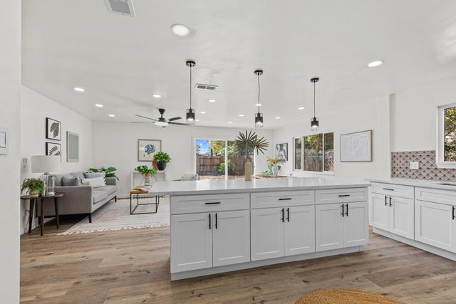 7428 Troon Way, Sacramento, CA 95822