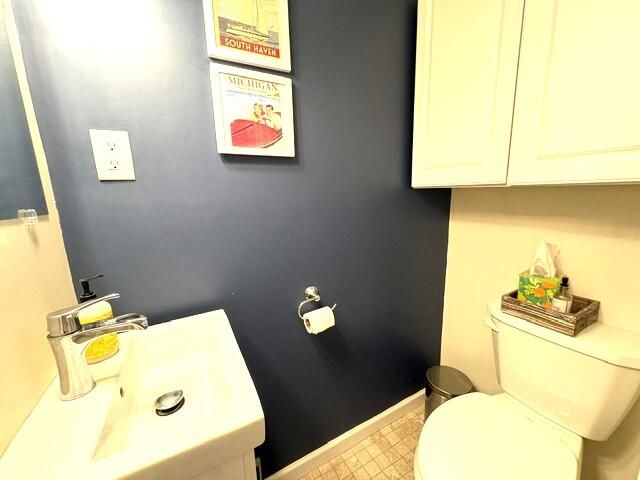 7509 M-43, South Haven, MI 49090