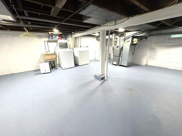 7509 M-43, South Haven, MI 49090