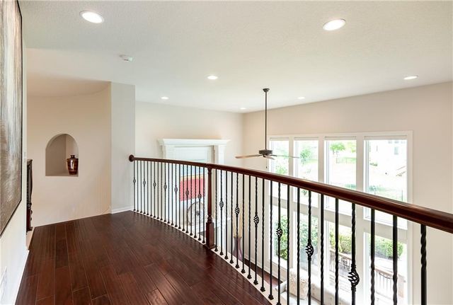 15618 S Hallet Street, Olathe, KS 66062