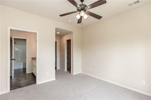 15618 S Hallet Street, Olathe, KS 66062