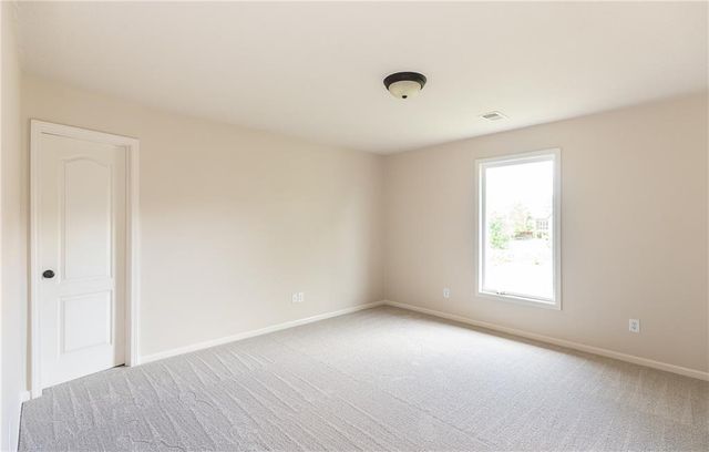 15618 S Hallet Street, Olathe, KS 66062