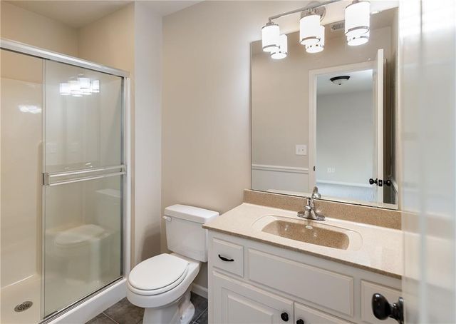 15618 S Hallet Street, Olathe, KS 66062