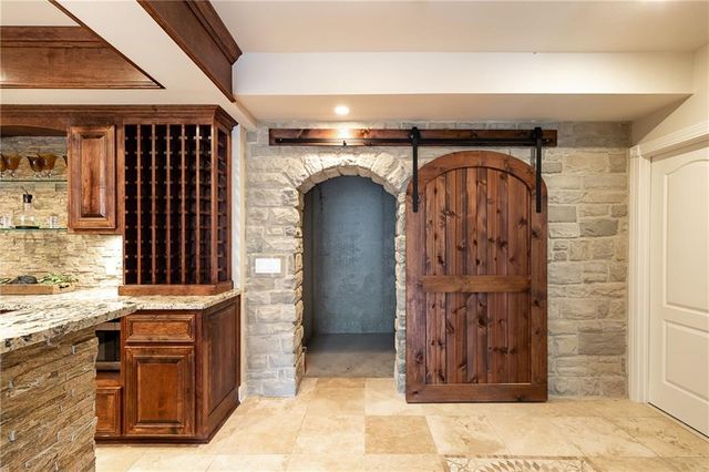 15618 S Hallet Street, Olathe, KS 66062