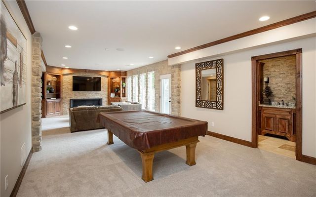 15618 S Hallet Street, Olathe, KS 66062