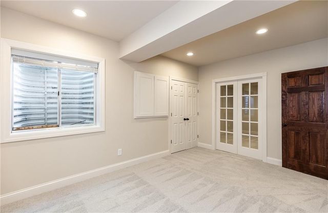 15618 S Hallet Street, Olathe, KS 66062