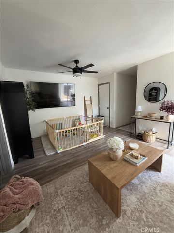 2123 Down Street, Riverside, CA 92507
