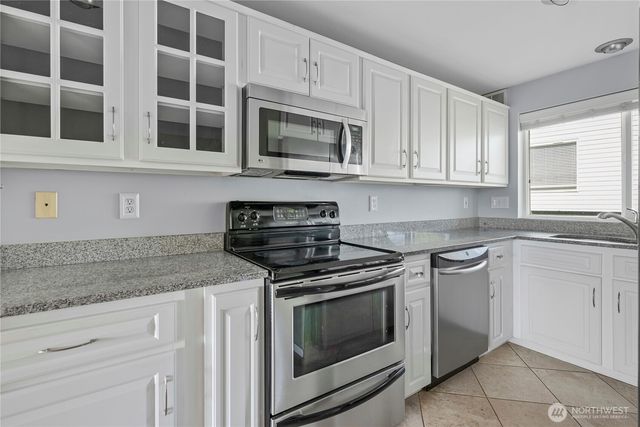 485 SW Bayshore Drive #C201, Oak Harbor, WA 98277