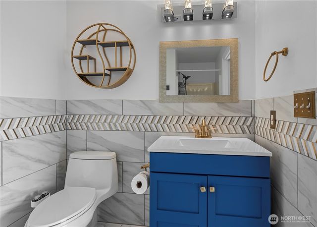 485 SW Bayshore Drive #C201, Oak Harbor, WA 98277