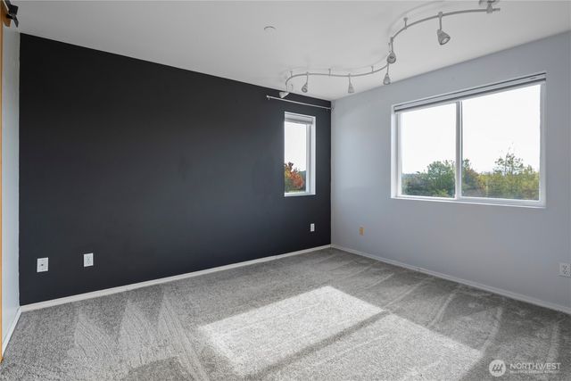 485 SW Bayshore Drive #C201, Oak Harbor, WA 98277