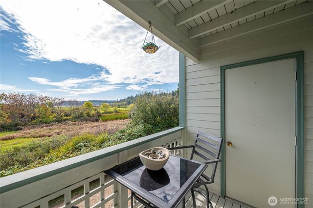 485 SW Bayshore Drive #C201, Oak Harbor, WA 98277