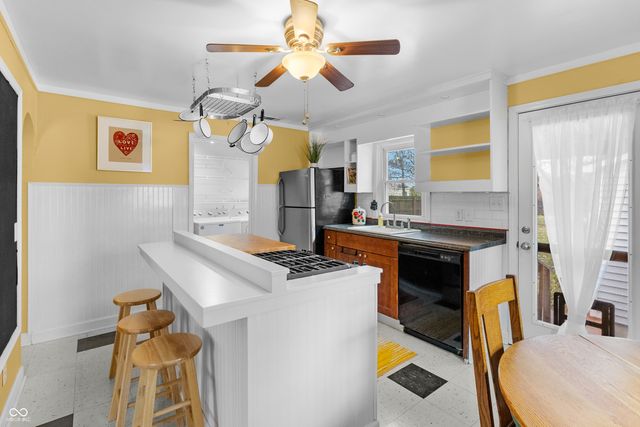 1825 Lee Street, Columbus, IN 47201