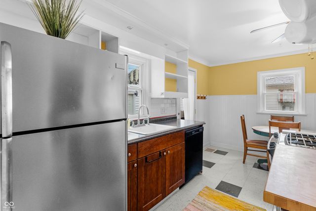 1825 Lee Street, Columbus, IN 47201