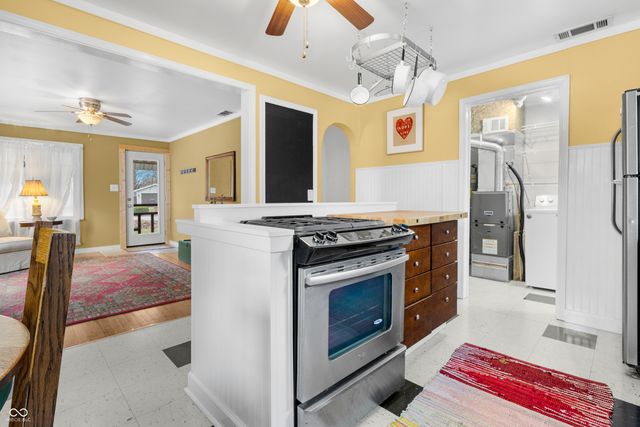 1825 Lee Street, Columbus, IN 47201