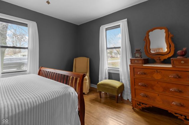 1825 Lee Street, Columbus, IN 47201