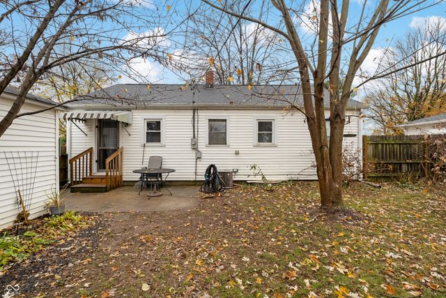 1825 Lee Street, Columbus, IN 47201