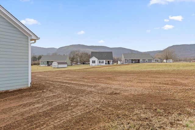 45 Golden Street, Dunlap, TN 37327