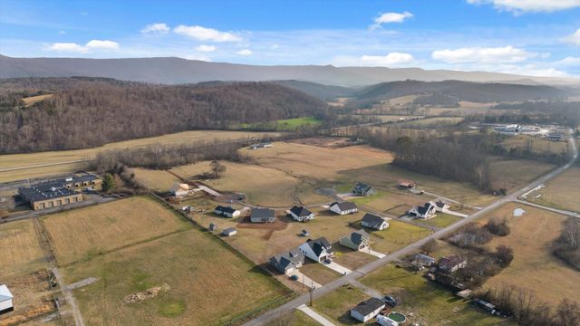 45 Golden Street, Dunlap, TN 37327