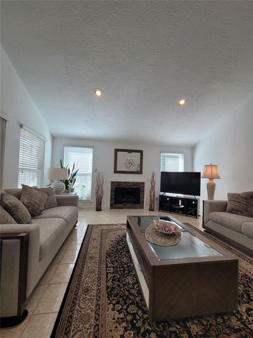 11630 Briar Rose Drive, Houston, TX 77077