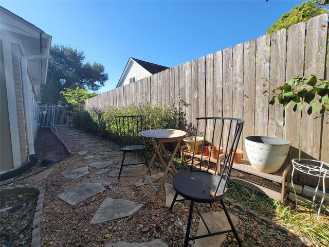 11630 Briar Rose Drive, Houston, TX 77077