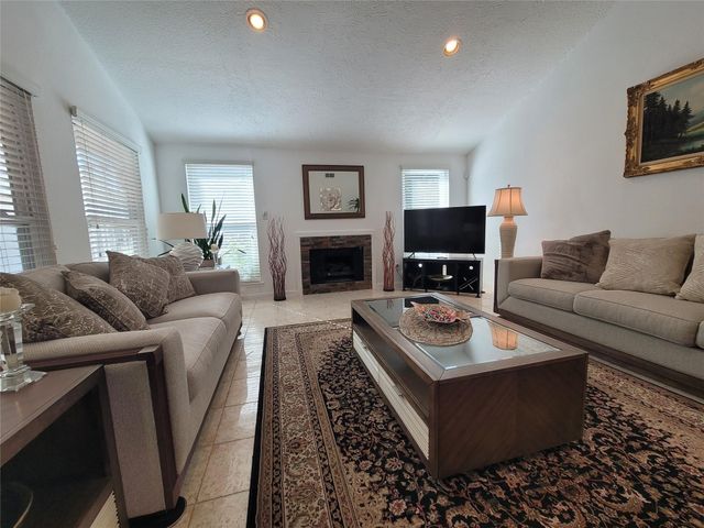 11630 Briar Rose Drive, Houston, TX 77077