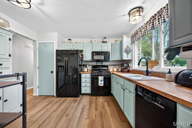 730 Millwood Drive, St Peters, MO 63376