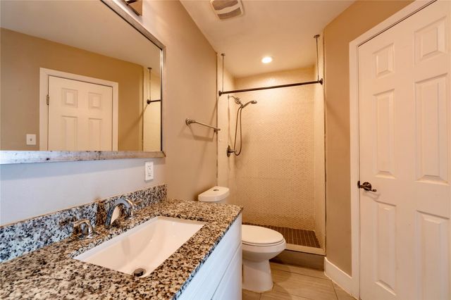 935 La Posada DR 154, Austin, TX 78752