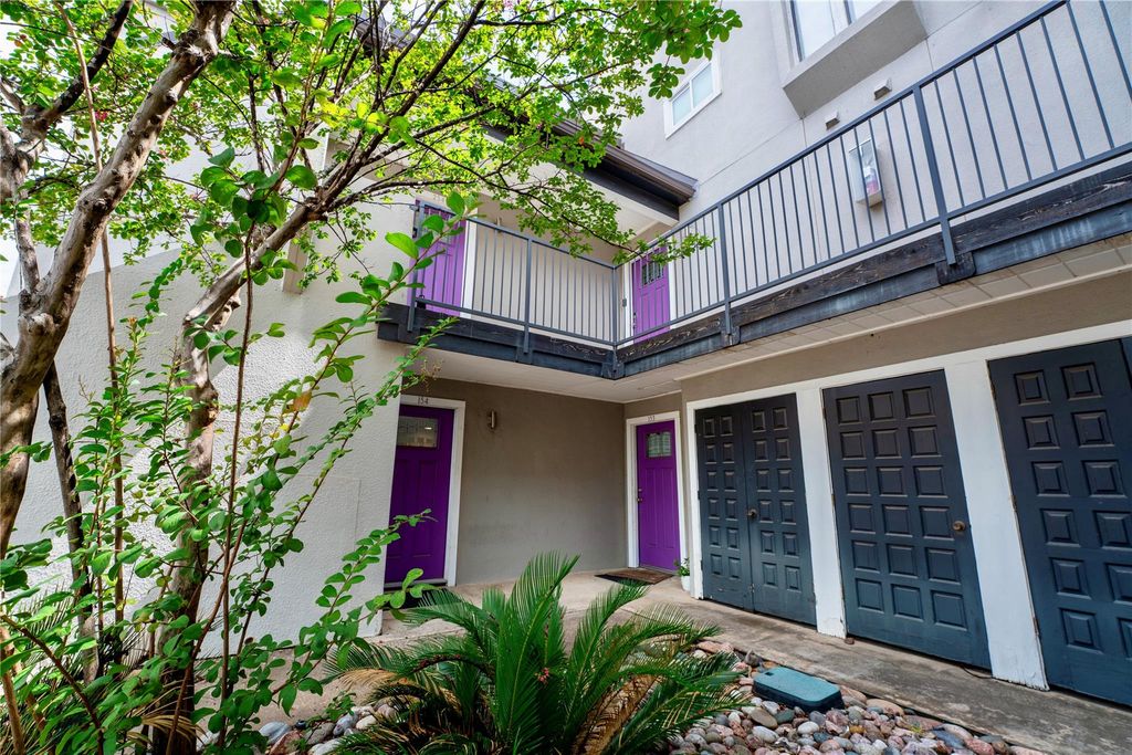 935 La Posada DR 154, Austin, TX 78752