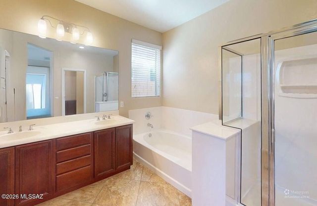 11993 N Golden Mirror Drive, Marana, AZ 85658