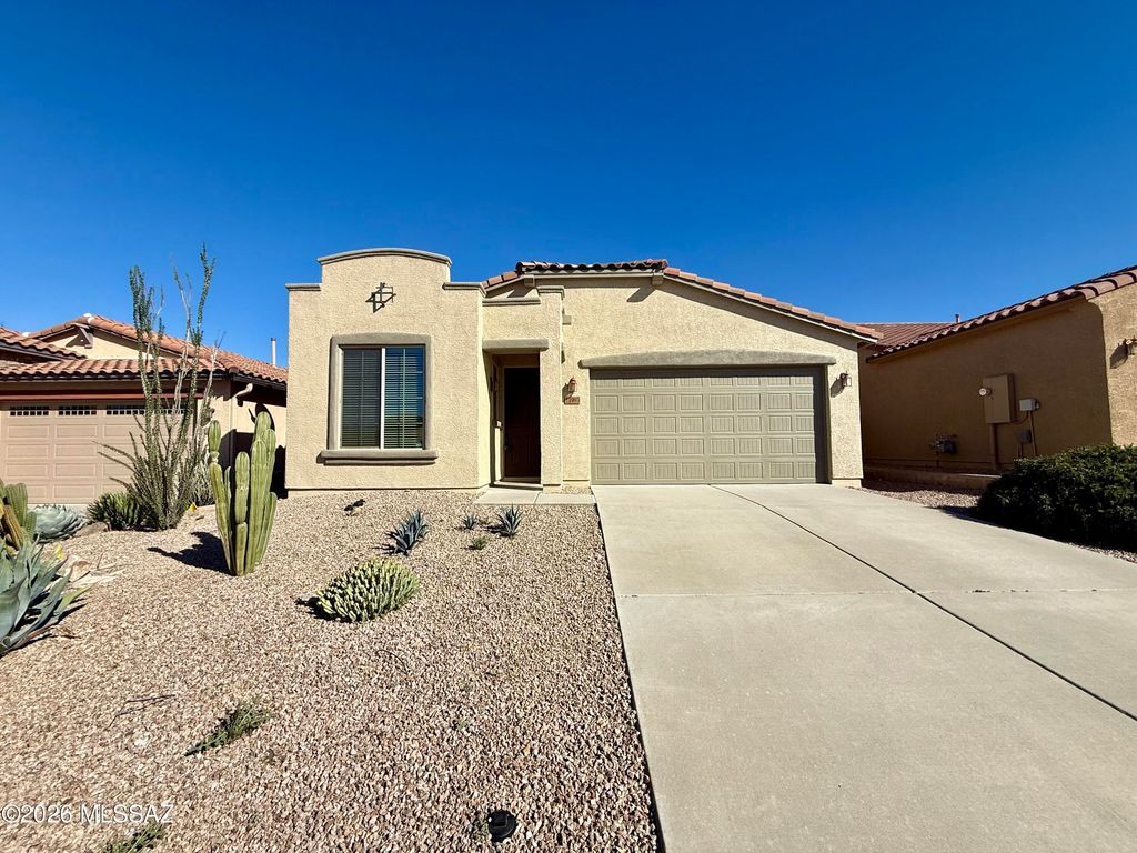 11993 N Golden Mirror Drive, Marana, AZ 85658