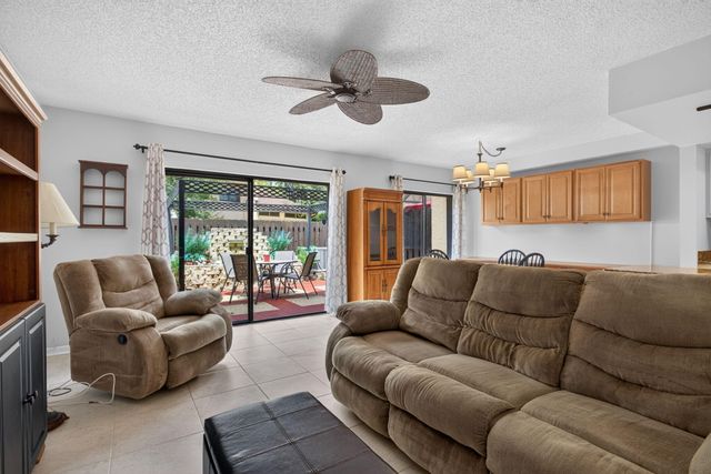 1133 NW 79th Drive, Plantation, FL 33322