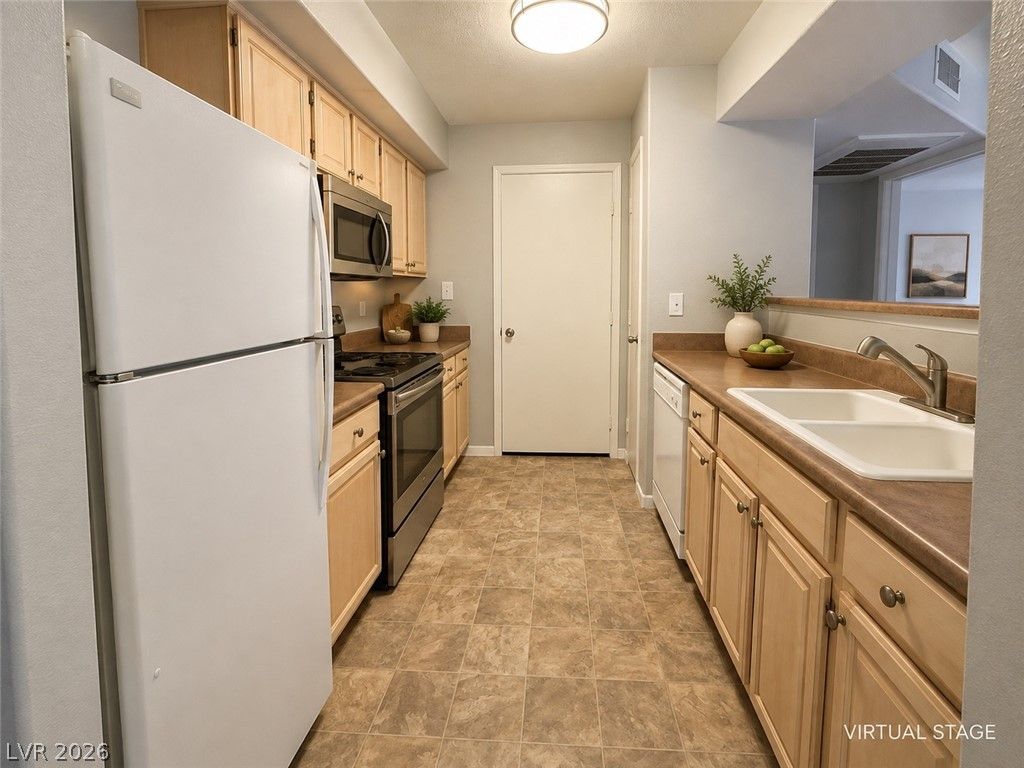 555 East Silverado Ranch Boulevard 2150, Las Vegas, NV 89183 — photo 4