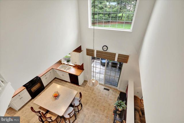 201 CEDAR HOLLOW, Manheim, PA 17545