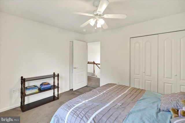 201 CEDAR HOLLOW, Manheim, PA 17545