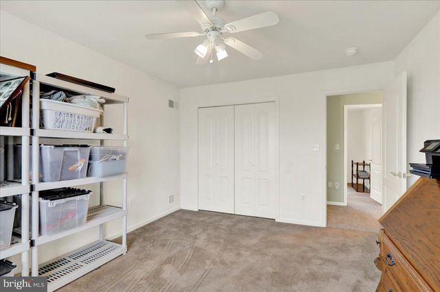 201 CEDAR HOLLOW, Manheim, PA 17545