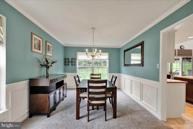 201 CEDAR HOLLOW, Manheim, PA 17545