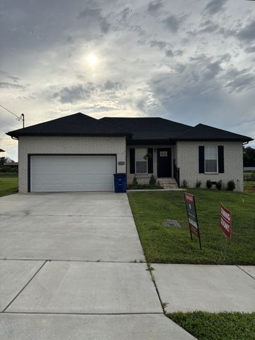 402 Rose Ln, Shelbyville, TN 37160