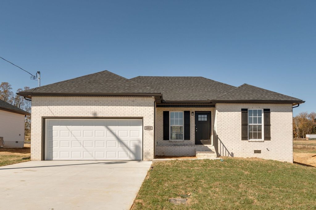 402 Rose Ln, Shelbyville, TN 37160